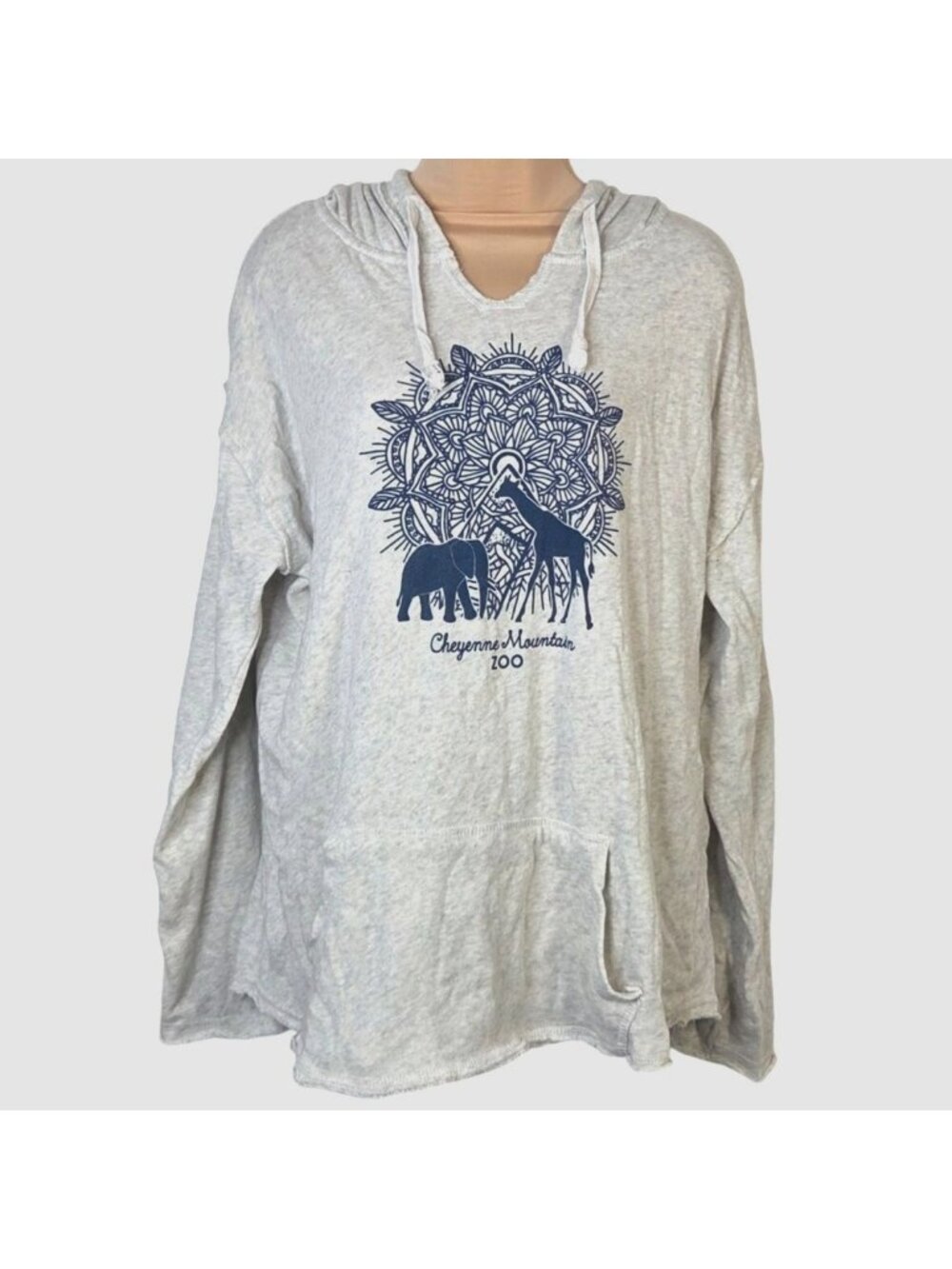 MV Sport Mens Size XL Cheyenne Mountain Zoo Hoodie Light Gray Long Sleeve